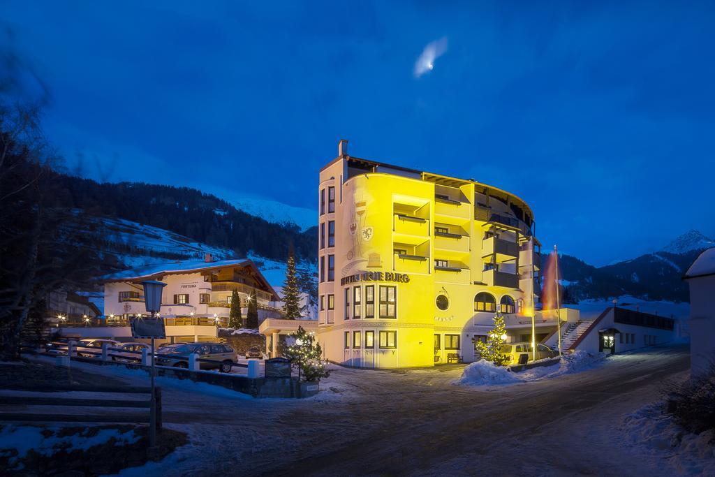 Hotel Neue Burg ナウダース エクステリア 写真