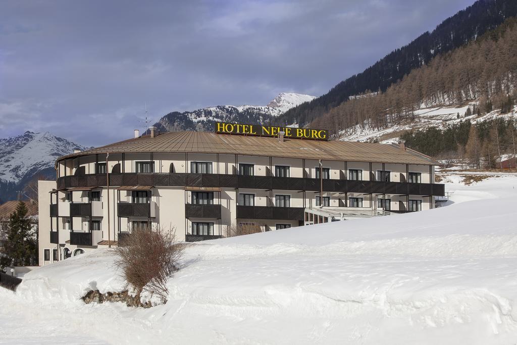 Hotel Neue Burg ナウダース エクステリア 写真